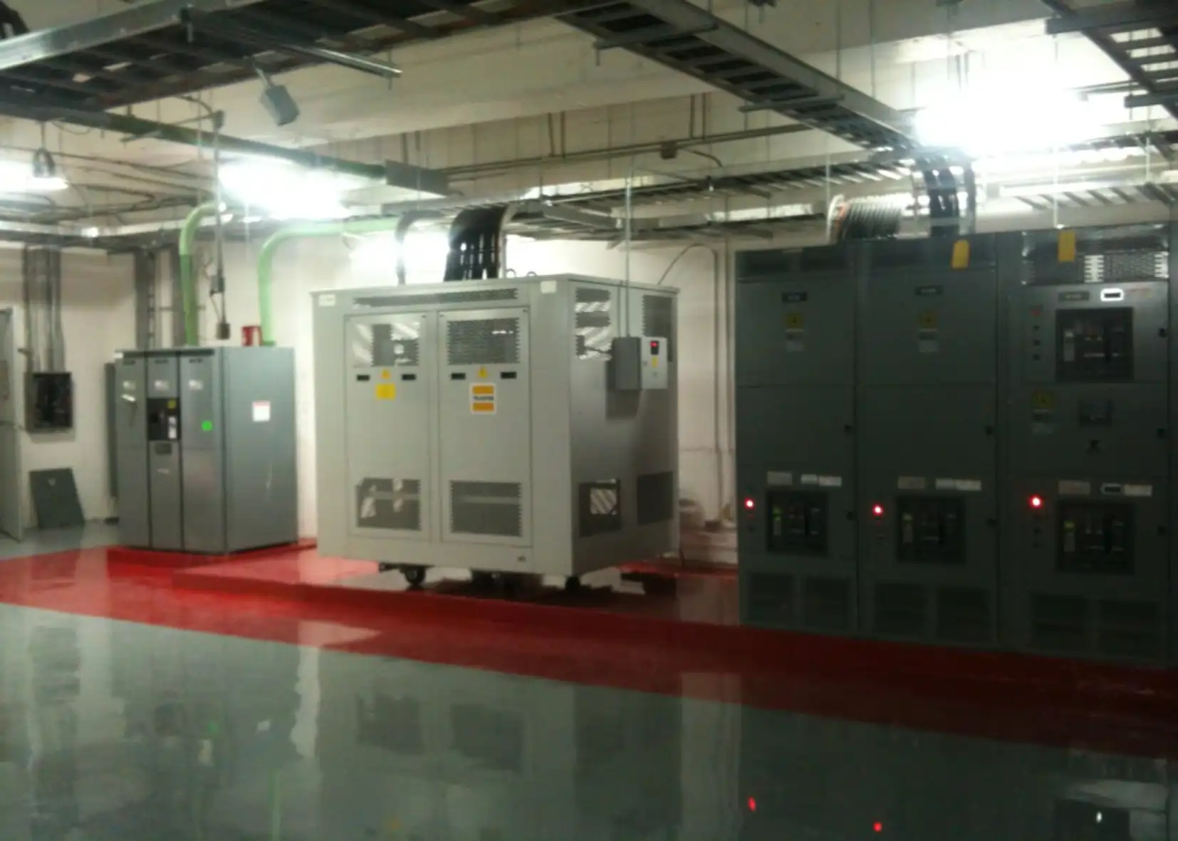 Ingeniería e instalación de infraestructura eléctrica para centro comercial
