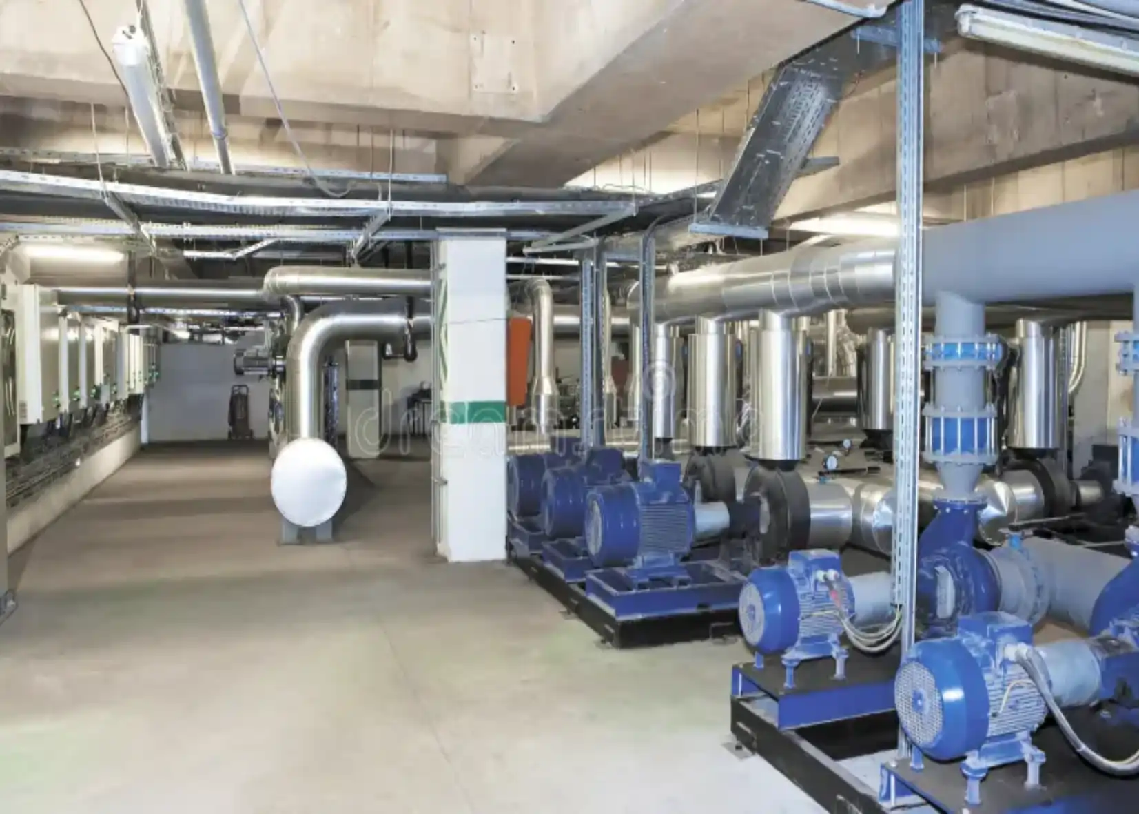 Infraestructura eléctrica para plaza comercial
